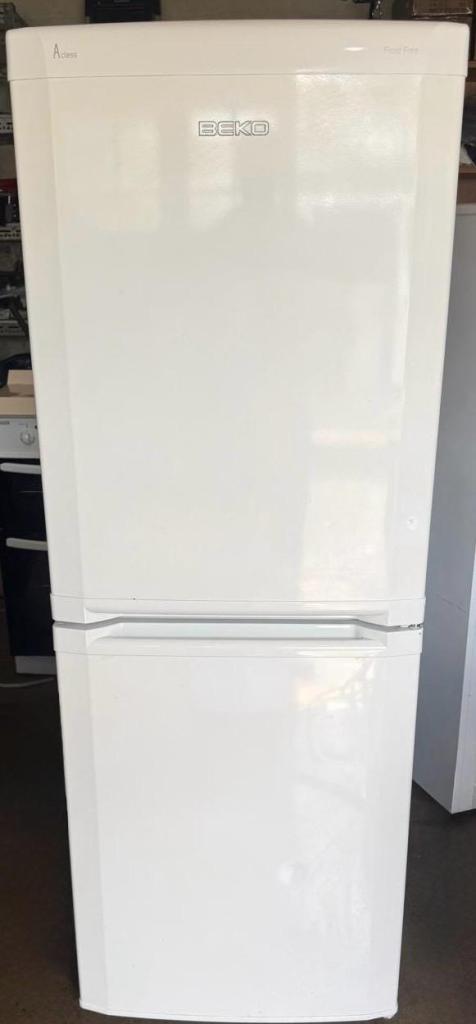 Fridge freezer - Can deliver 