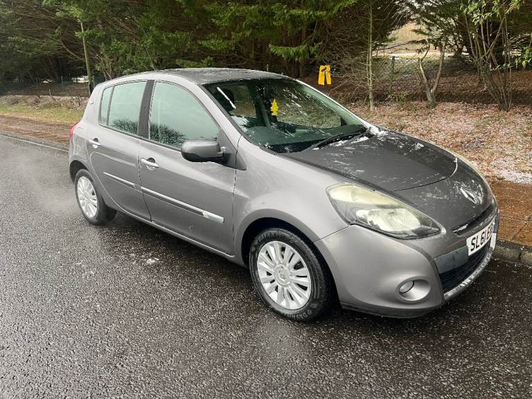 Renault Clio I-Music 5 dr 1.2 petrol 12 mths mot new clutch recent timing belt , clean BARGAIN car