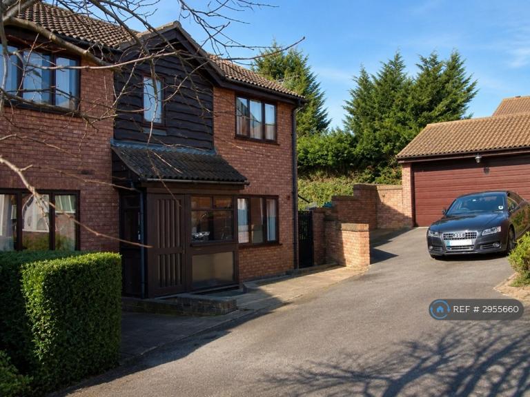 4 bedroom house in The Fleet, Milton Keynes, MK6 (4 bed) (#2955660)