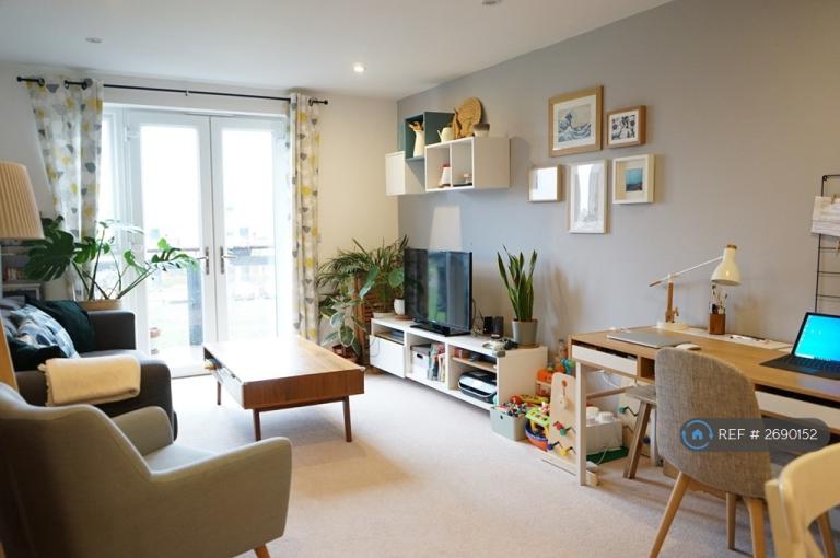 image for 2 bedroom flat in Verona House, Mitcham, CR4 (2 bed) (#2690152)