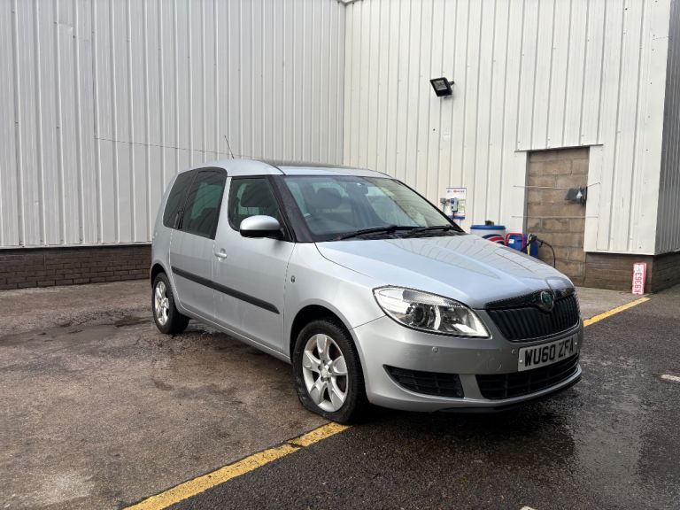 Skoda, ROOMSTER, MPV, 2010, Semi-Auto, 1197 (cc), 5 doors
