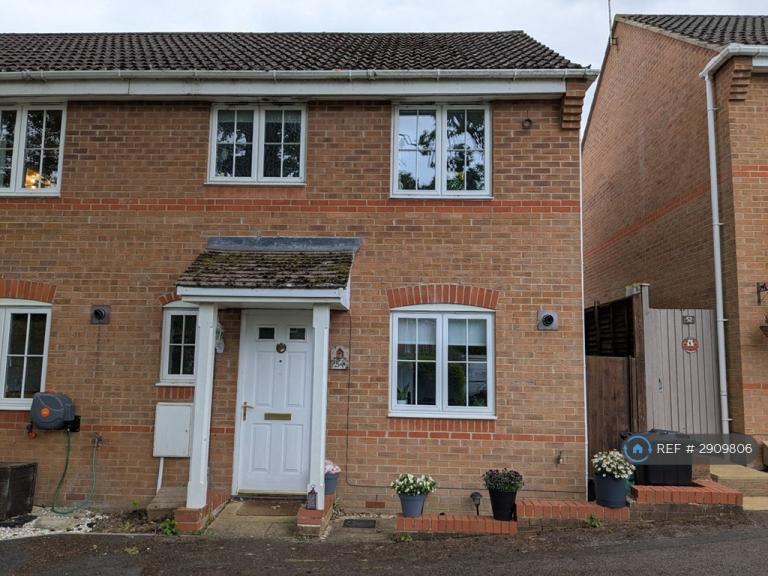 2 bedroom house in Rayner Drive, Reading, RG2 (2 bed) (#2909806)