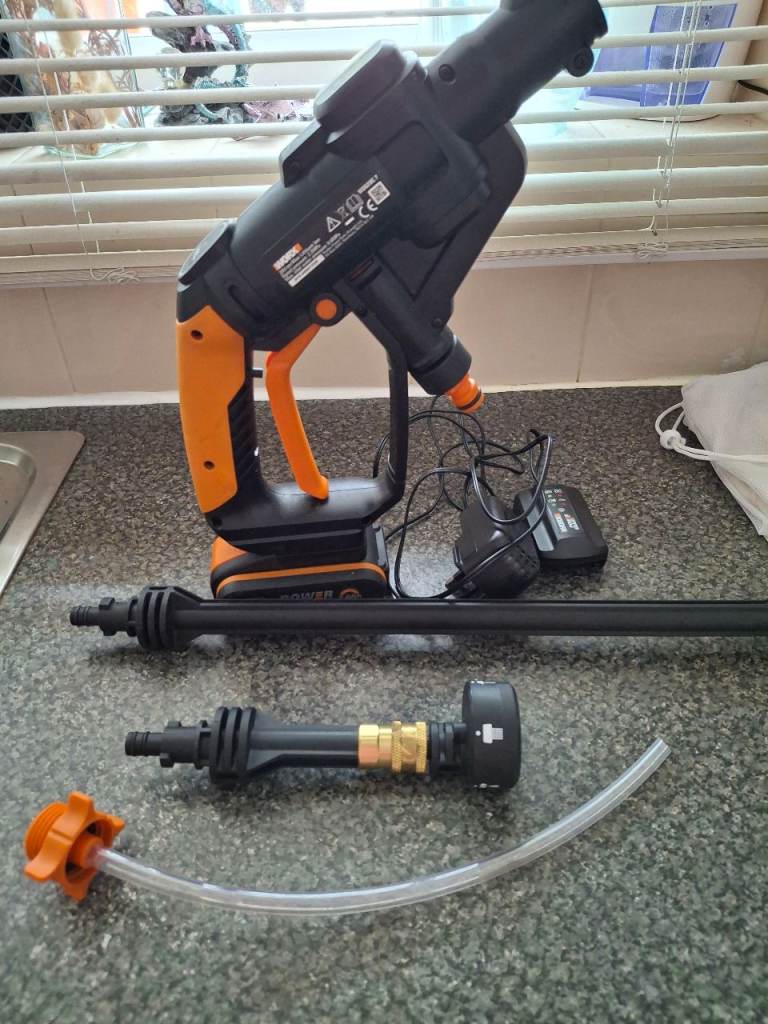 WORX Hydroshot Cordless Pressure Washer - As Good As New