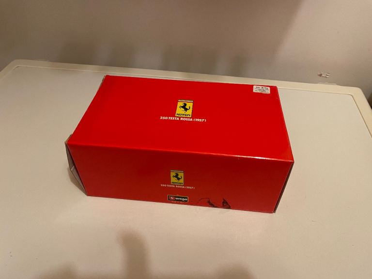 Burago model 250 Ferrari testa rossa 1957