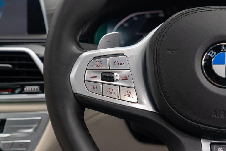  BMW 7 Series 3.0 745Le 12kWh M Sport Auto xDrive Euro 6 (s/s) 4dr Petrol/Electric Hybrid Automatic