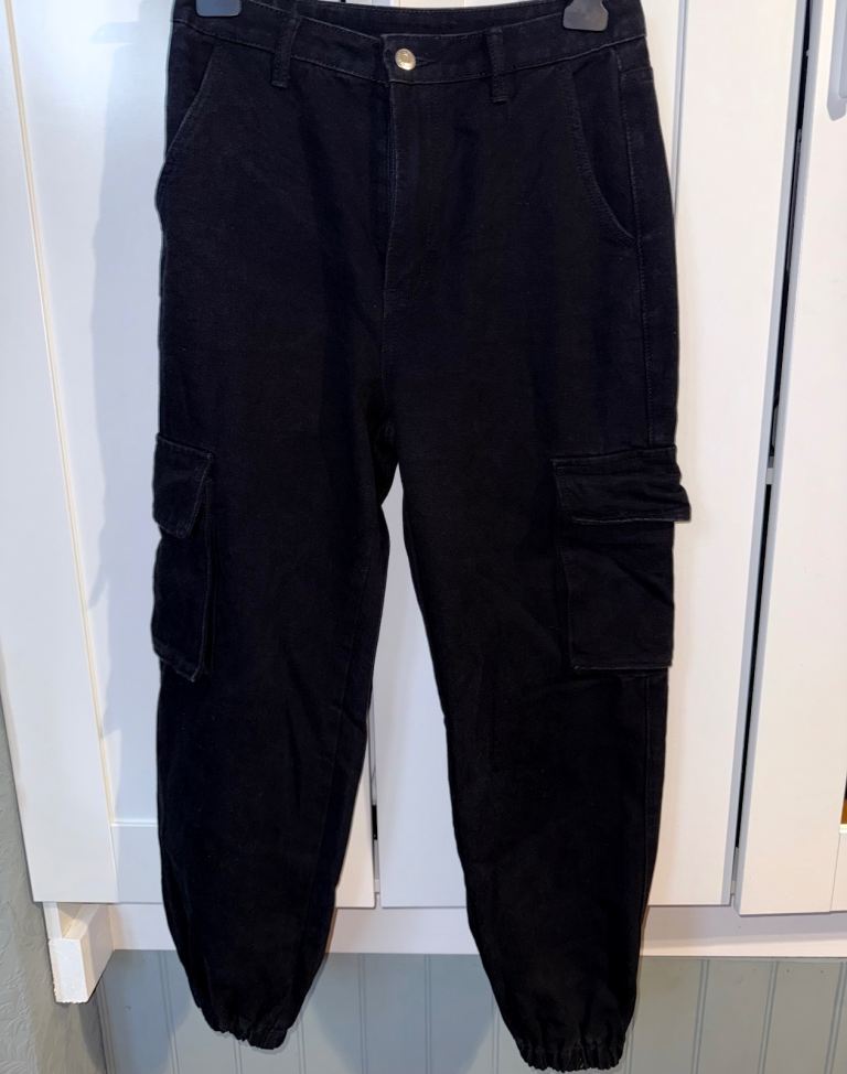 Black cargo jeans