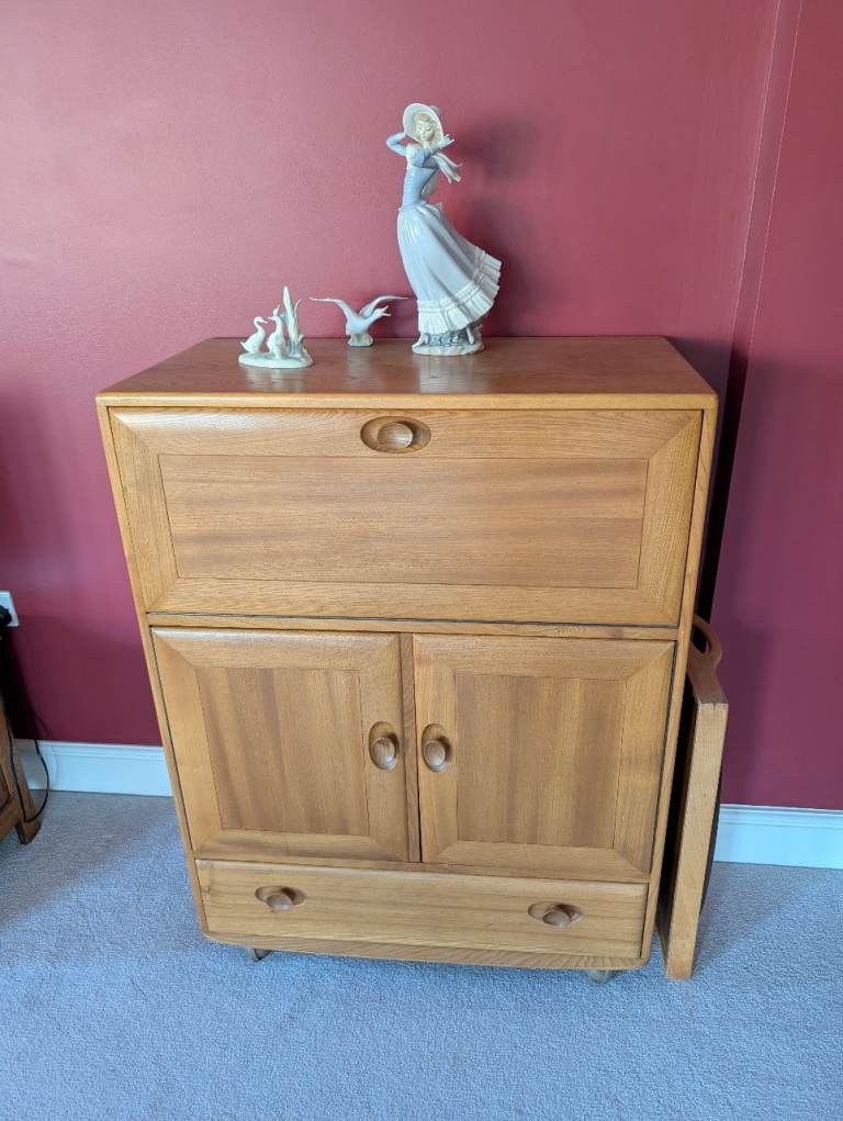 Vintage Ercol Windsor 469 Serving Cabinet Bureau on Castors (Blonde Elm)