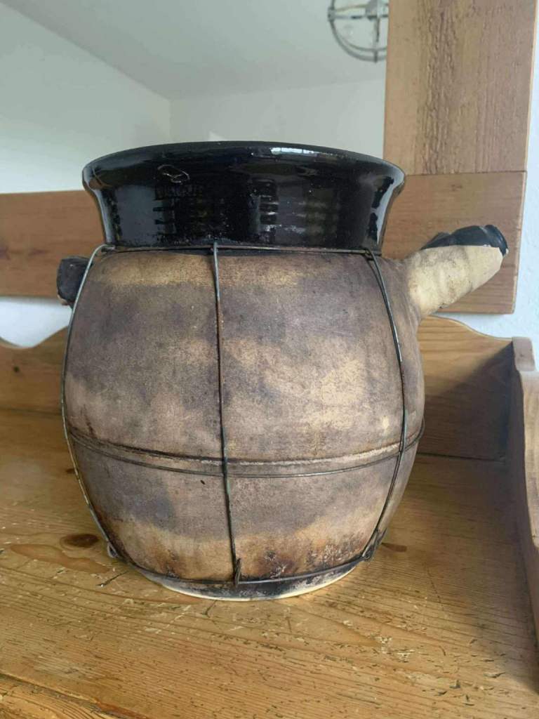 Lovely large, vintage Asian cooking pot-rare 