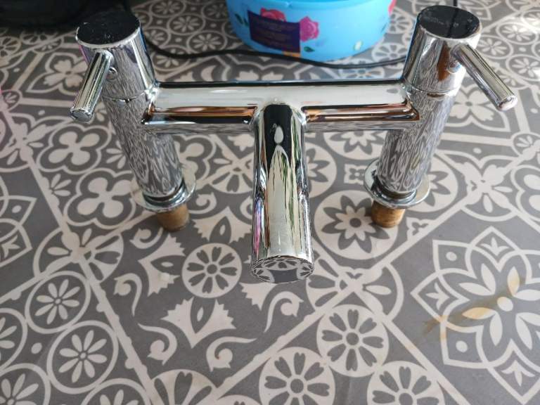 Cooke & Lewis Bath Filler Bath Tap in a great condition