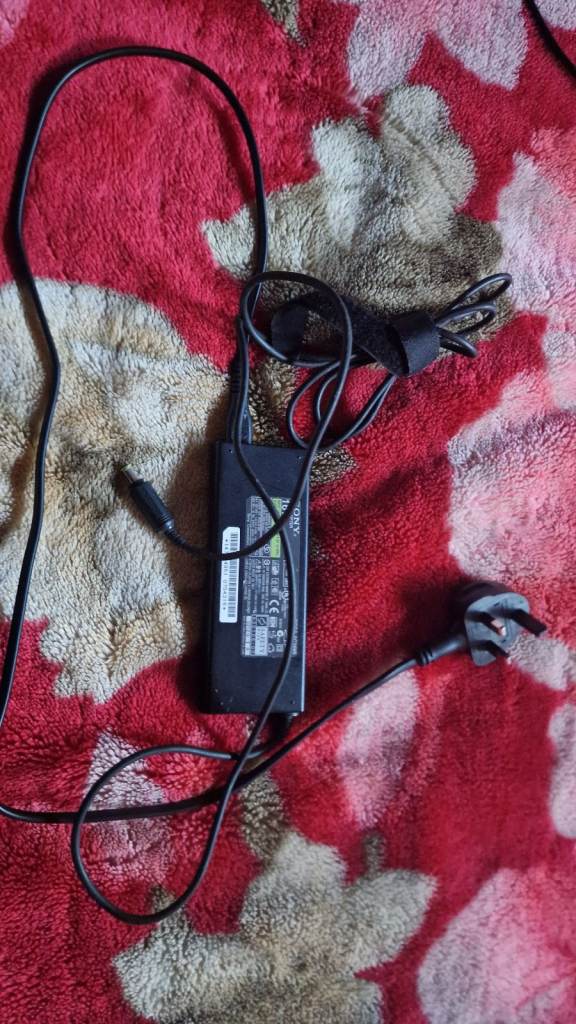 Genuine Sony PCGA-AC16V6 PSU 16V 4A Laptop Power Supply Adapter AC PSU Cable