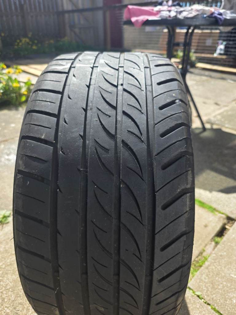 245 40 R17 Toledo tyre
