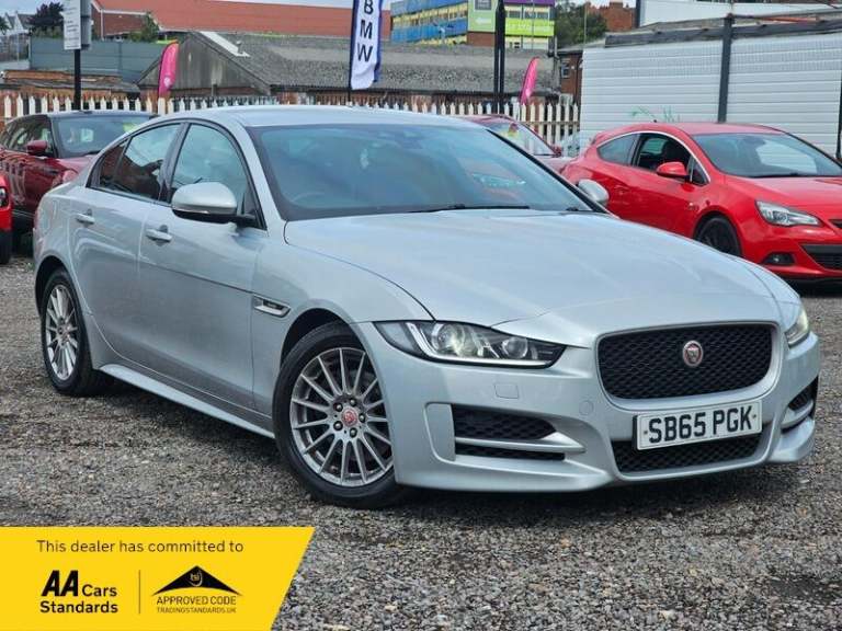 2016 Jaguar XE 2.0d R-Sport Saloon 4dr Diesel Auto Euro 6 (s/s) (163 ps) SALOON Diesel Automatic