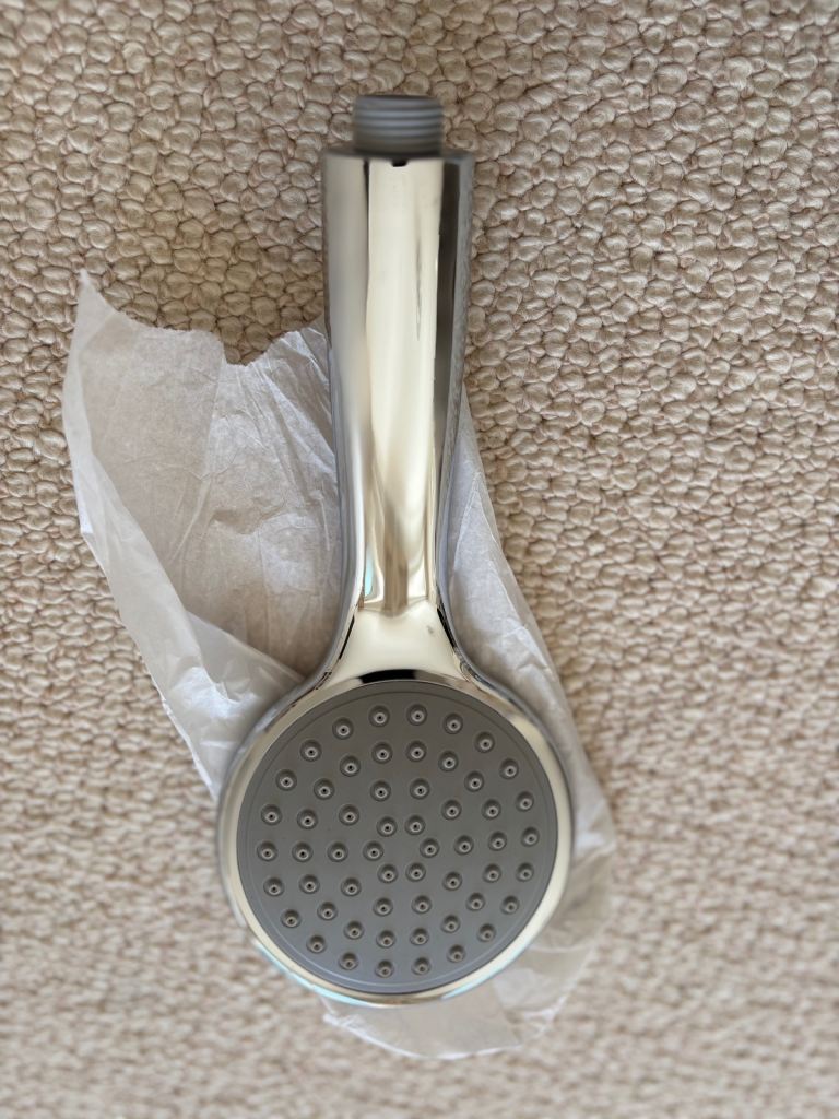 New Flowpoint Showerhead  Unused 