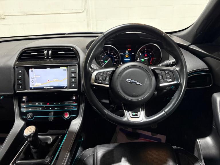 2017 Jaguar F-Pace 2.0 D180 R-Sport AWD Euro 6 (s/s) 5dr ESTATE Diesel Manual