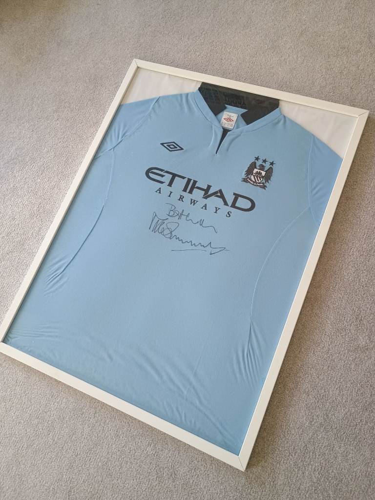 Mike Summerbee Signed Manchester City Framed Shirt Man City Legend