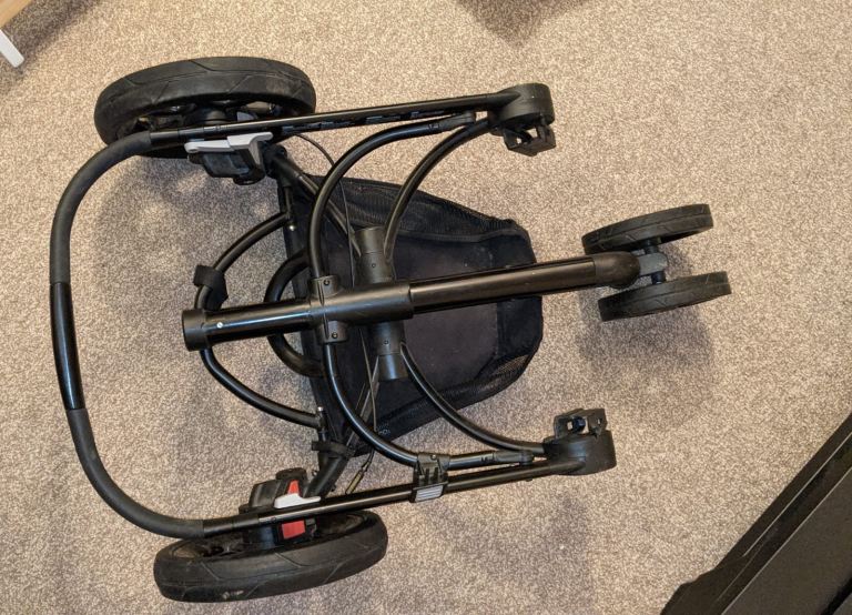 Quinny baby stroller 