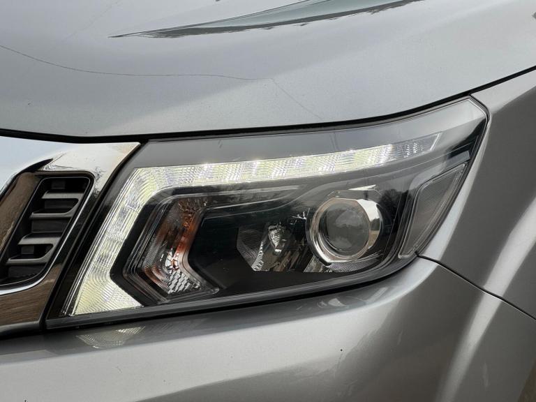 2020 Nissan Navara 2.3 dCi Tekna Auto 4WD Euro 6 4dr PICK UP Diesel Automatic