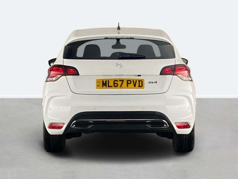 2017 DS Automobiles Ds4 Prestige Puretech S/s 4 Puretech Prestige S/S Hatchback PETROL Manual