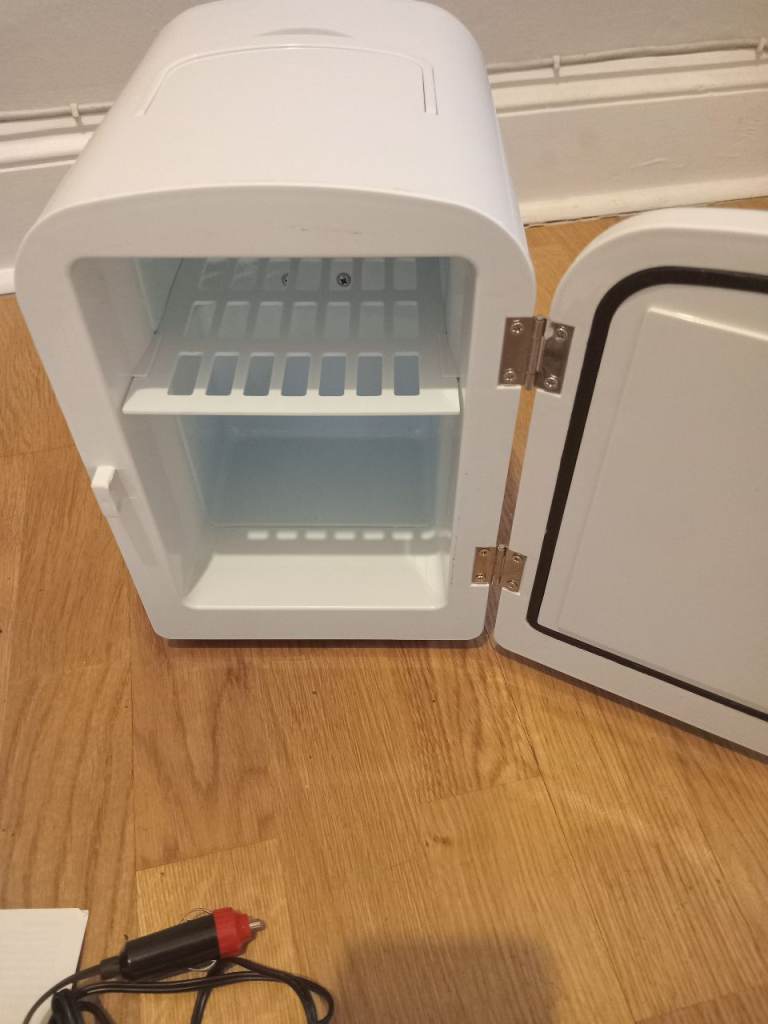 12V mini fridge