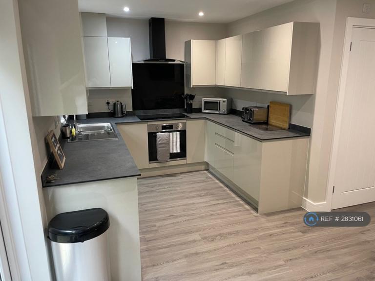 1 bedroom in Whitley Wood Road, Reading, RG2 (#2831061)