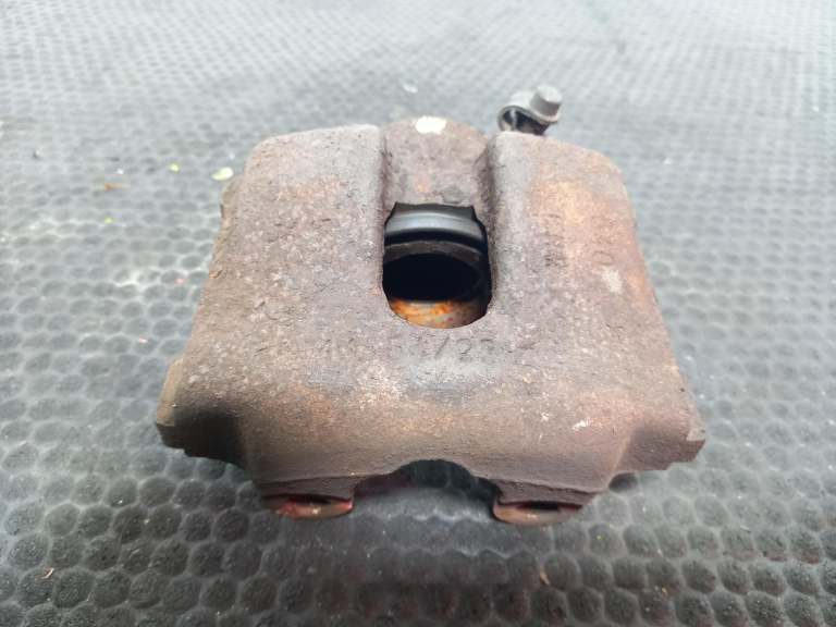 Bmw 3 Series Brake Caliper 1999-2006 2.0l N42b20 O/S Front Rh