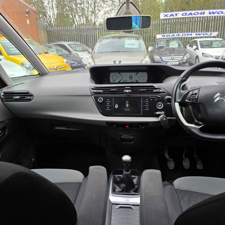 CITROEN C4 PICASSO VTR+ MODEL 1.6 DIESEL 115 BHP YEAR 2014 £20 ROAD TAX PER YEAR LOW MILES!!!