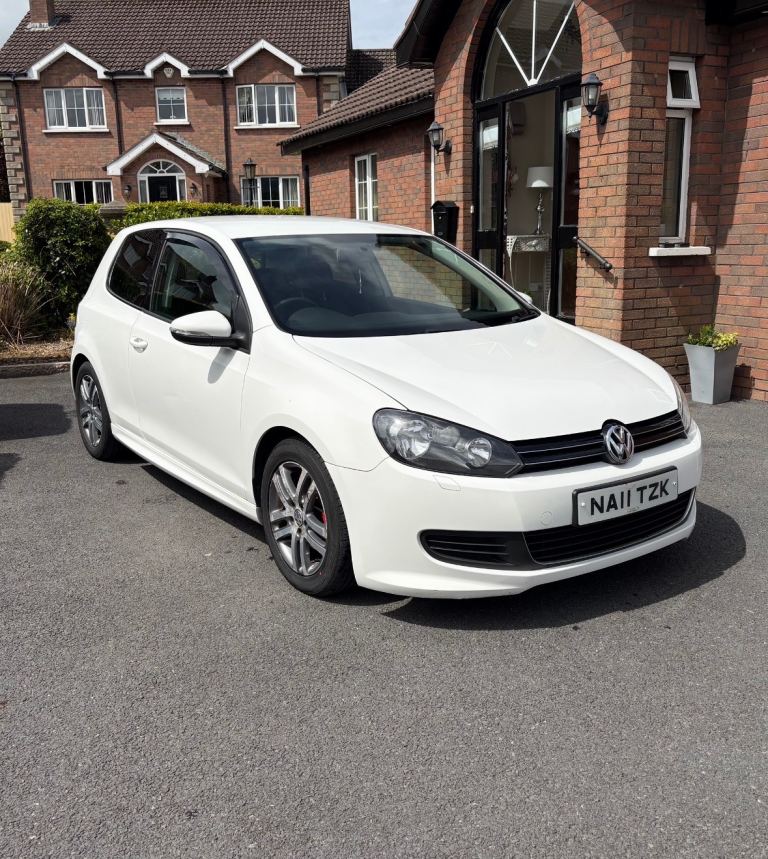 Volkswagen, GOLF, Hatchback, 2011, Manual, 1598 (cc), 3 doors