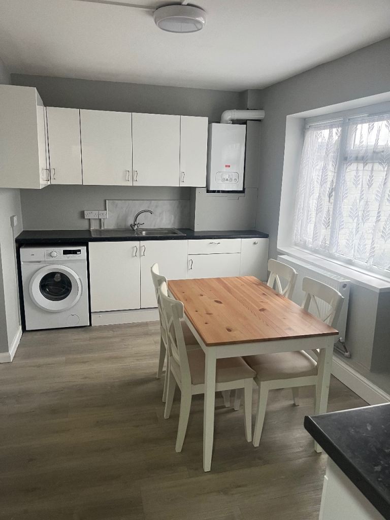 Rooms to rent in Borehamwood 