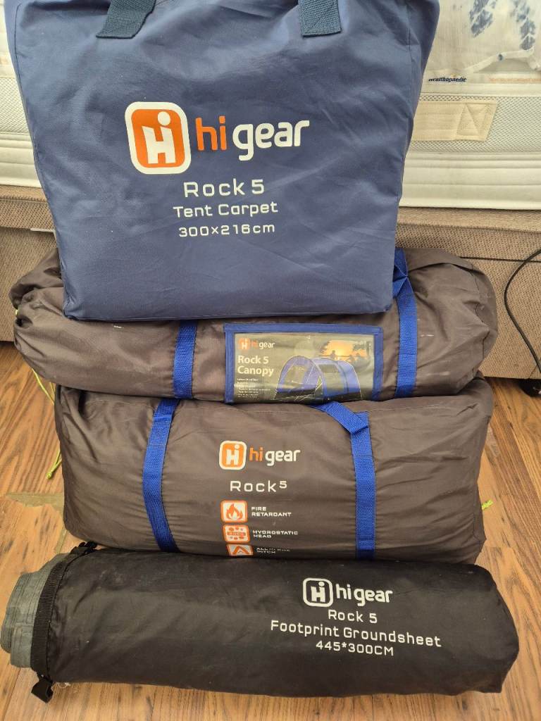 6 berth tent, canopy and carpet