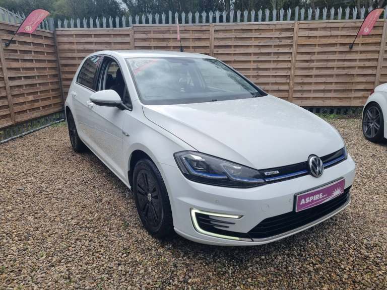 2019 Volkswagen Golf 35.8kWh e-Golf Hatchback Electric Automatic