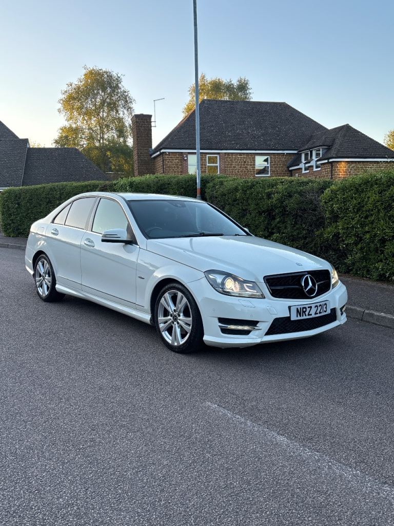 Mercedes-Benz, C Class, C250, Automatic Saloon, 2011, 2143 (cc), 4 doors
