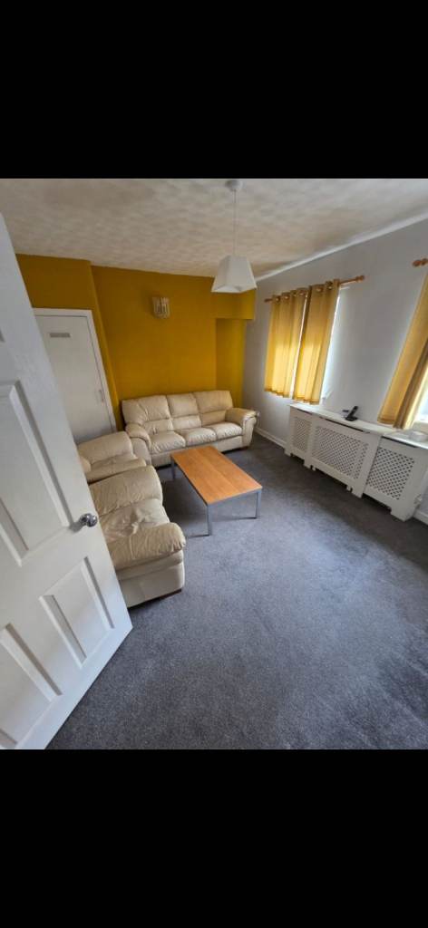 3 bedroom ground floor flat 