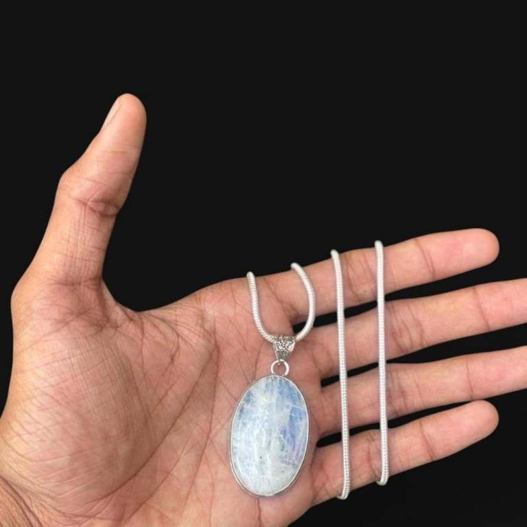 Rainbow moonstone pendant necklace