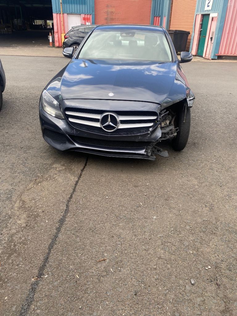 Mercedes-Benz, C CLASS, Saloon, 2016, Manual, 2143 (cc), 4 doors