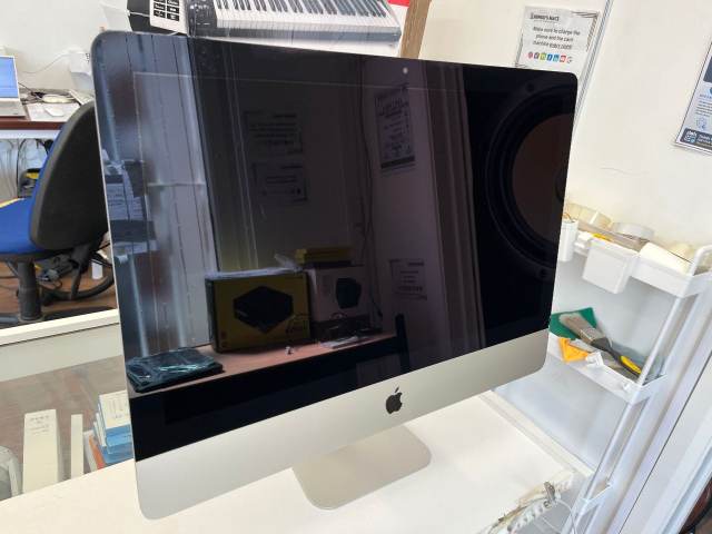 Apple iMac 21.5