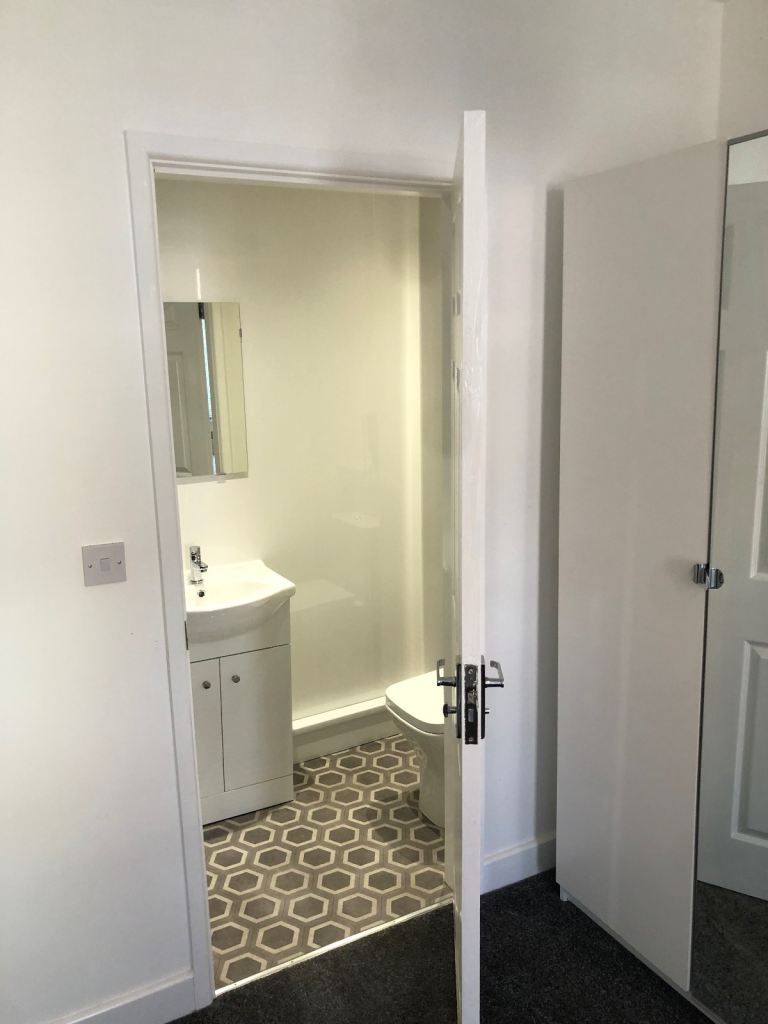 En-suite Bedrooms from private local landlord