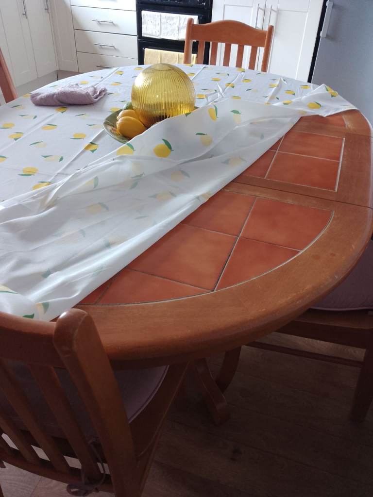 Free table chairs 