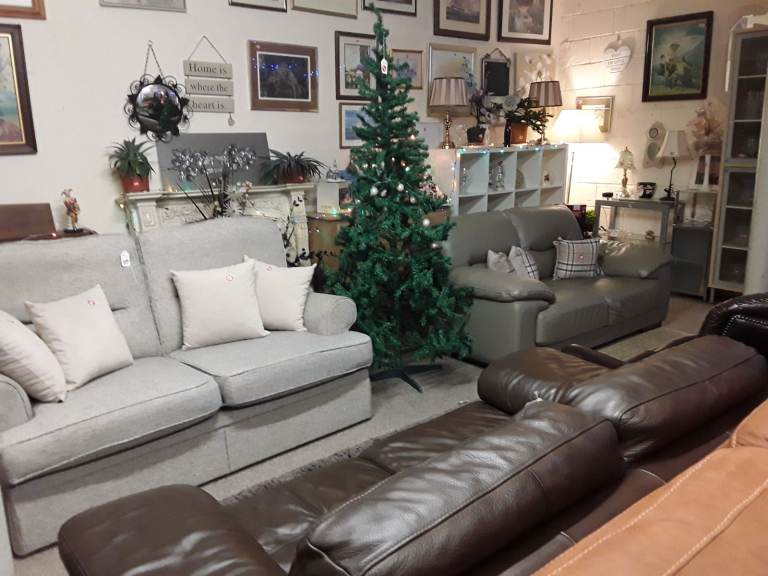 4ft solid pine sideboard Copley Mill Low Cost Moves 2nd Hand Furniture STALYBRIDGE SK15 3DN