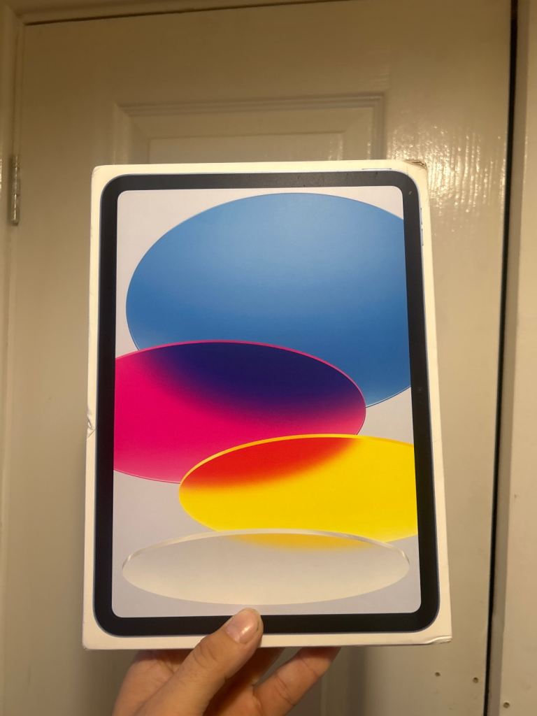 Brand new - Apple 11-inch iPad 11th Gen Wi-Fi + Cellular 128GB - Blue