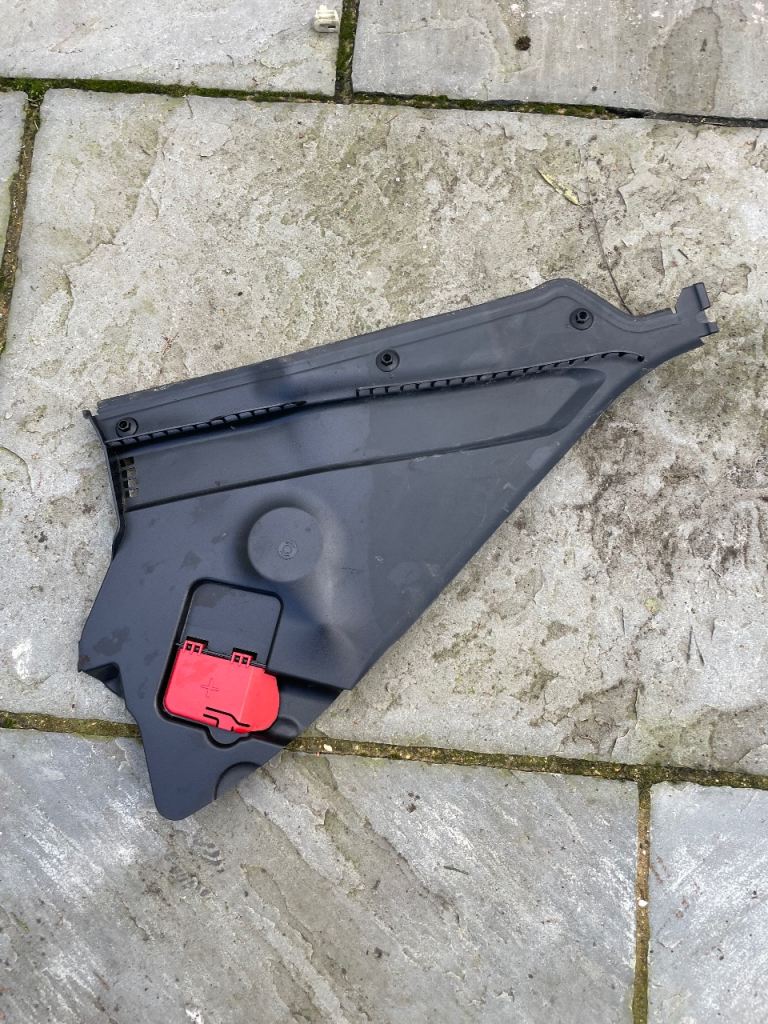 BMW 4 Series F32 Covering Apron Cover Trim Right O/S  7258180