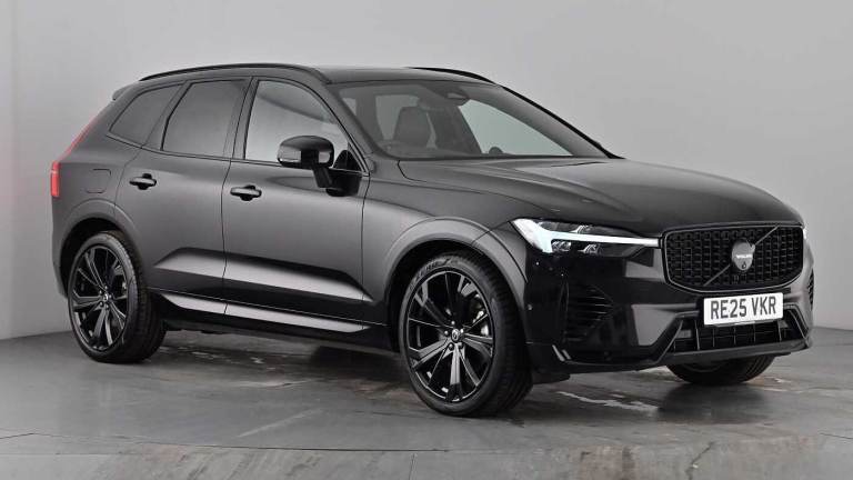 2025 Volvo XC60 Black Edition Ultra T8 AWD Plug-in hybrid Air Suspension Panoramic Sunroof Estate...