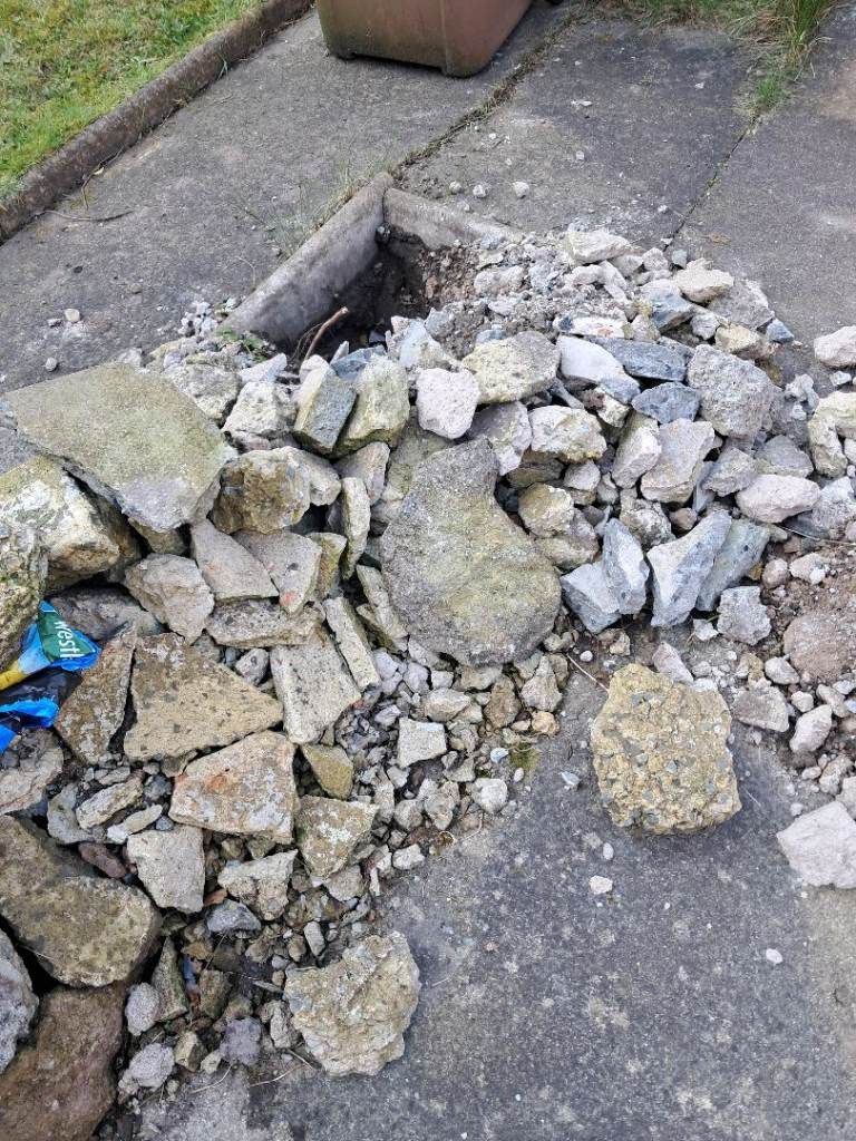 Free rocks and tiles 