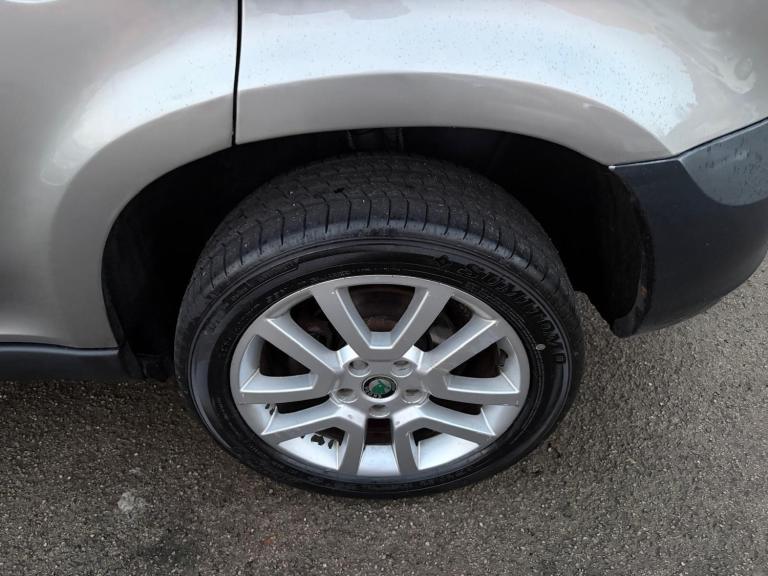 2010 Skoda Yeti 2.0 TDI CR Elegance 4x4 5dr HATCHBACK DIESEL Manual