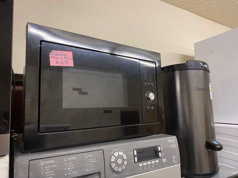 Black Electriq Integrated Microwave Oven
