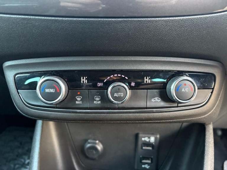 2020 Vauxhall Crossland X 1.2 Turbo Elite Nav SUV 5dr Petrol Auto Euro 6 (s/s) (130 ps) HATCHBACK...