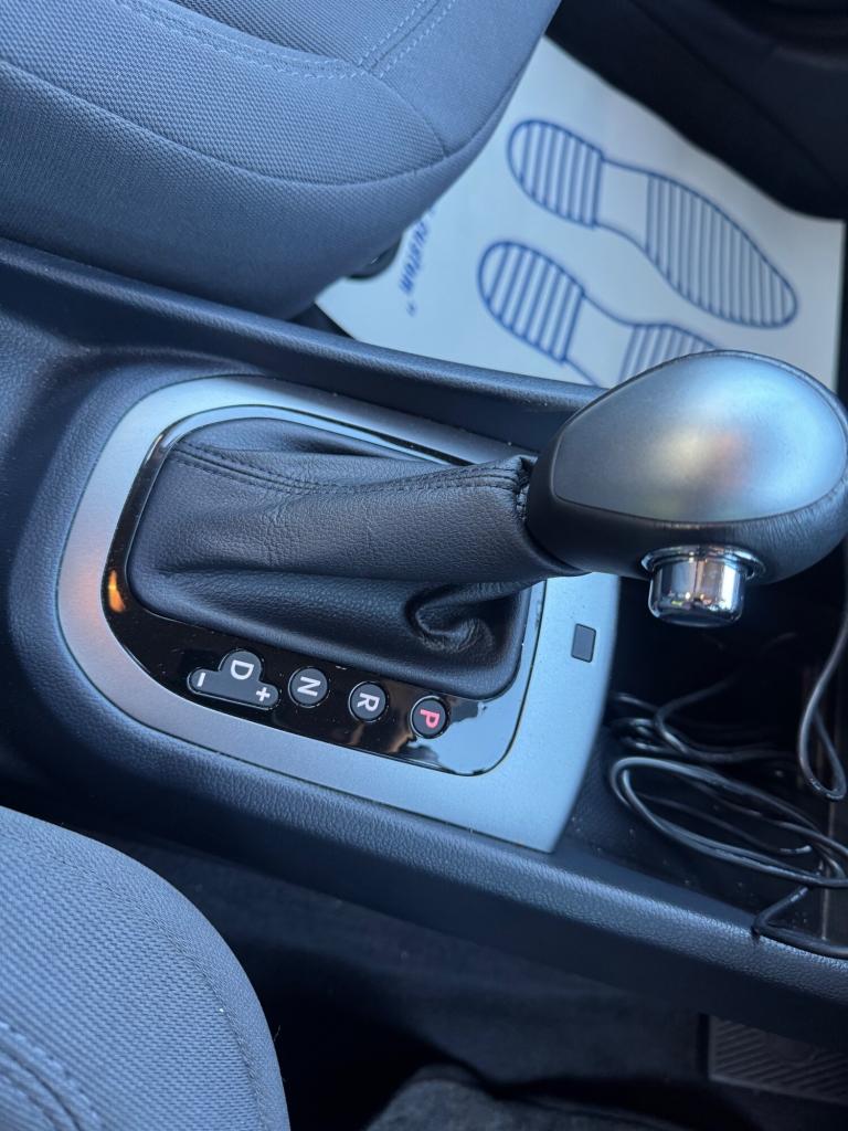 2015 Kia Rio 1.4 2 5dr Auto HATCHBACK Petrol Automatic