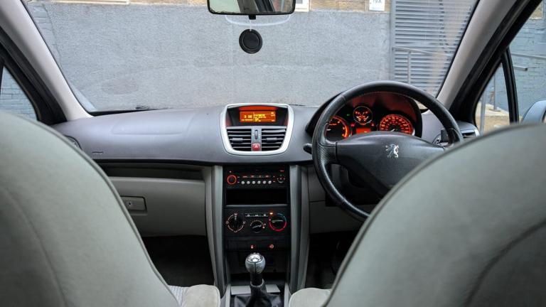 2007 Peugeot 207 1.6 HDi 110 SE 5dr HATCHBACK Diesel Manual