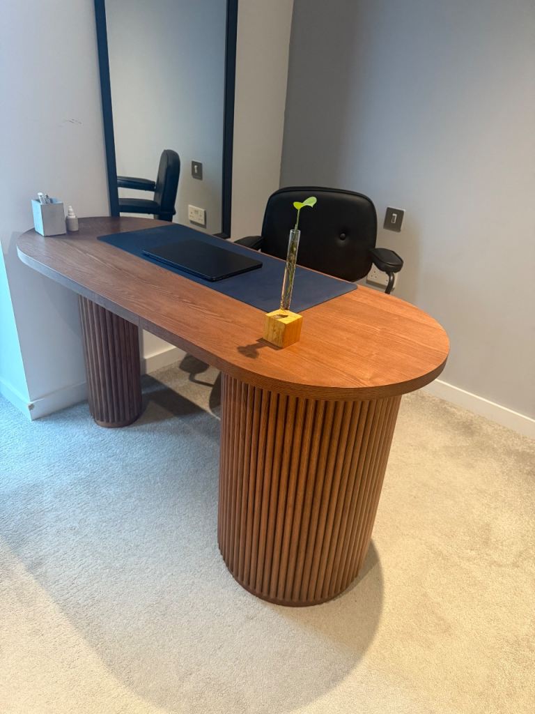 Organic Design Desk - Walnut