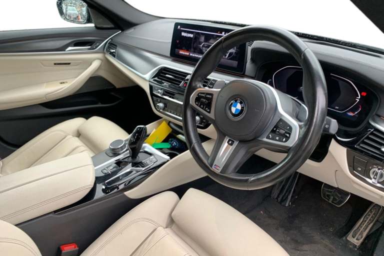 2020 BMW 5 Series 530d xDrive MHT M Sport 5dr Auto [Tech Pack] Estate DIESEL Automatic