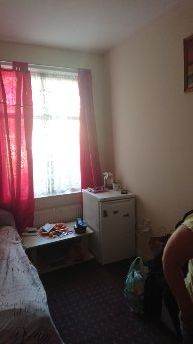 BIG double room but for single person